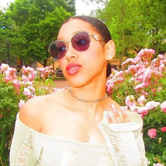 TRANSITION PRADA SHADES - Picture 8 of 8